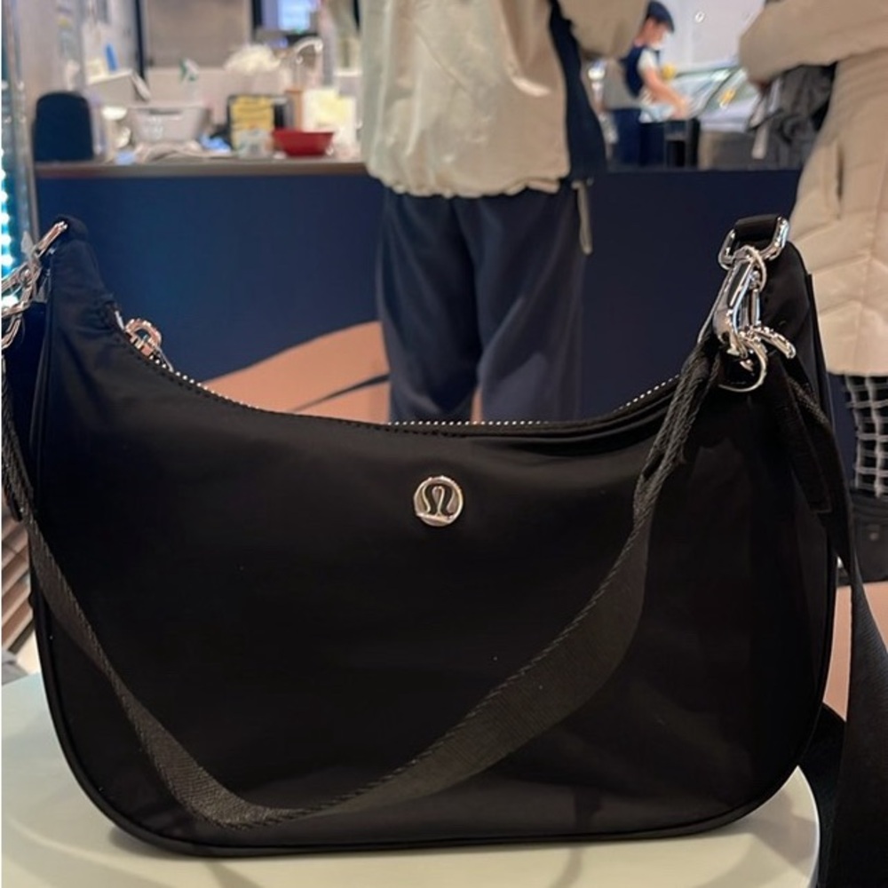 Lululemon Athletica Black Quilted Shoulder Bag